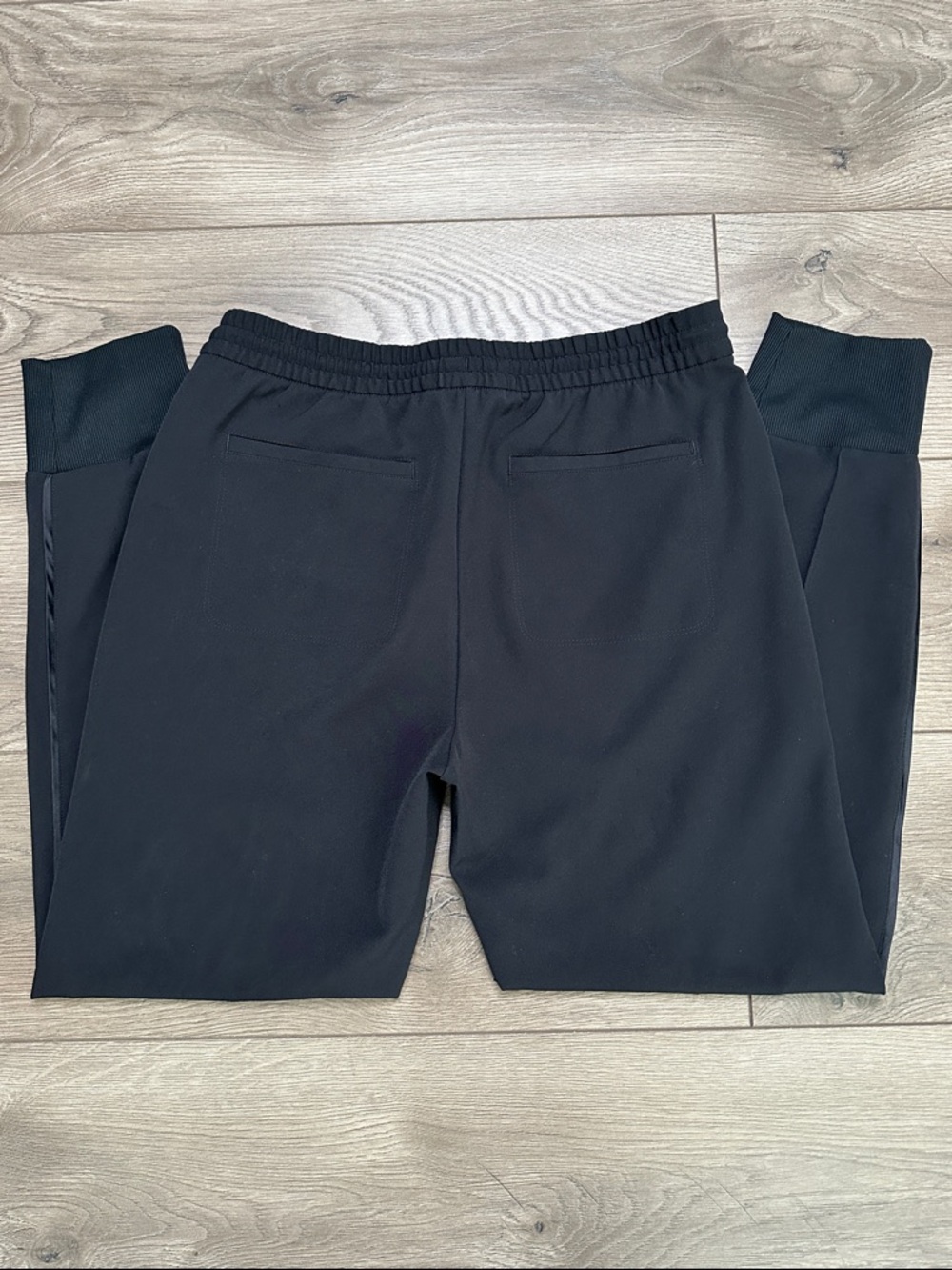 Athleta Endeavor Mid Rise Black Jogger Pants Size 6 - Picture 5 of 12
